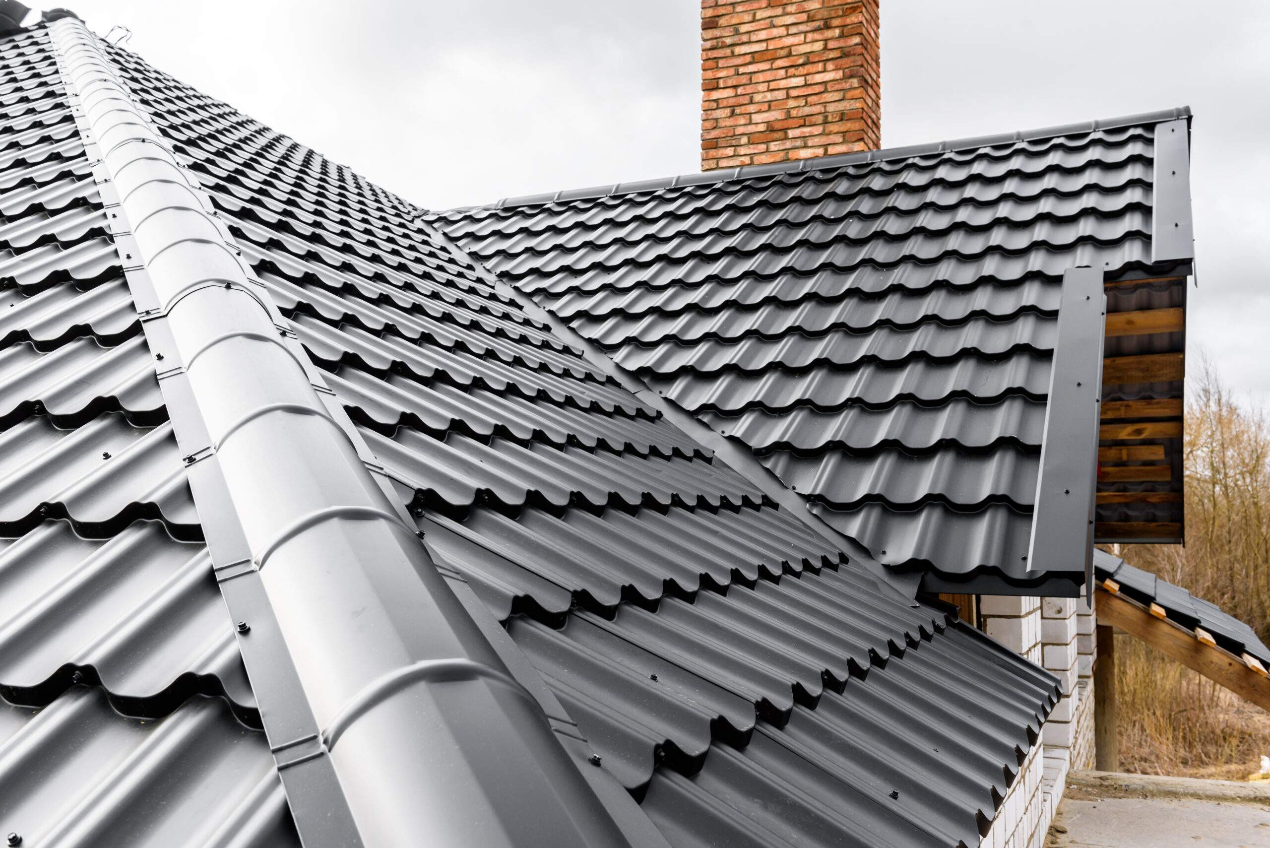Modern Black Metal Roof with Durable Sheet Panels